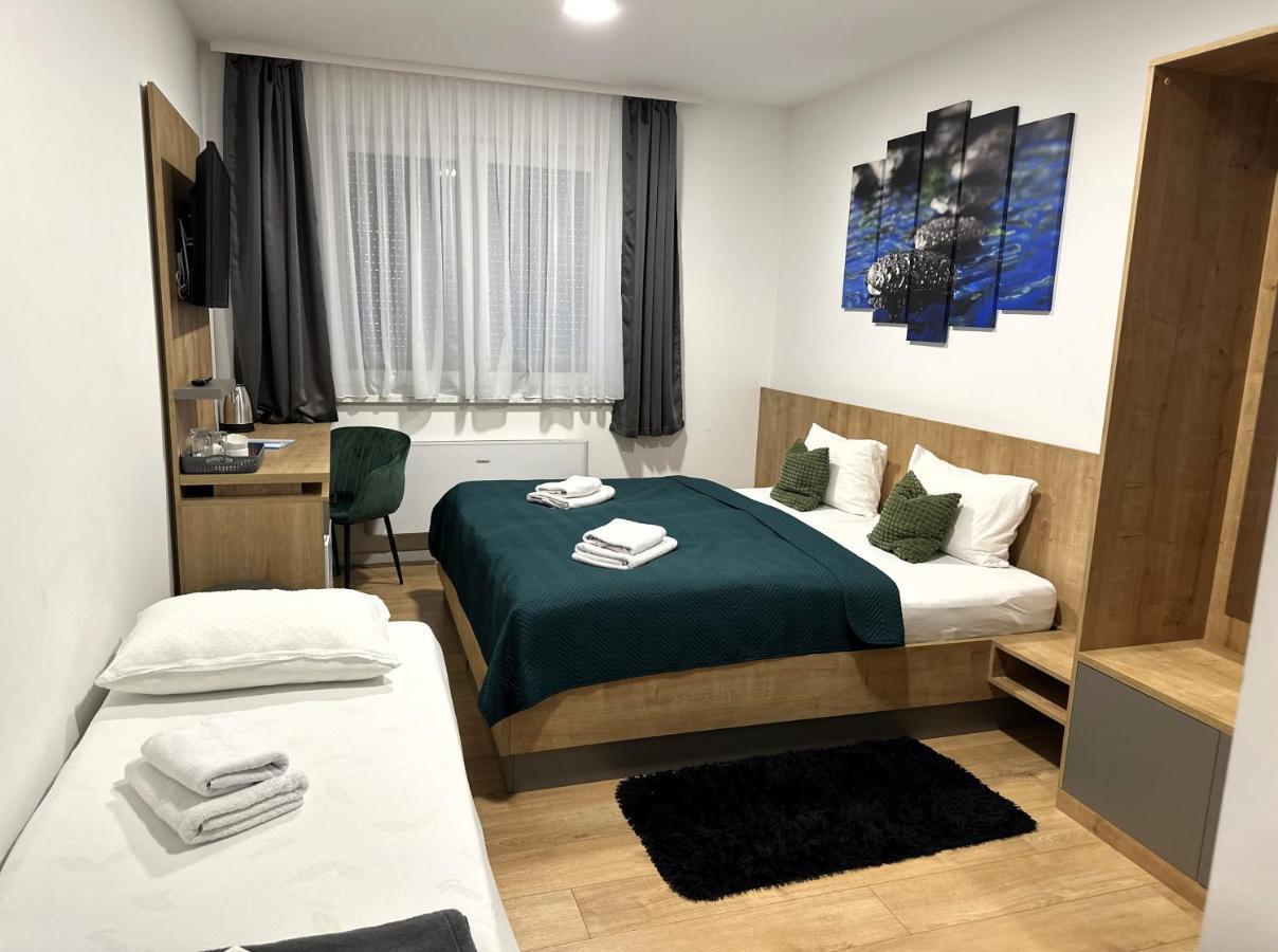 Rooms สลาวอนสกีบรอด ภายนอก รูปภาพ